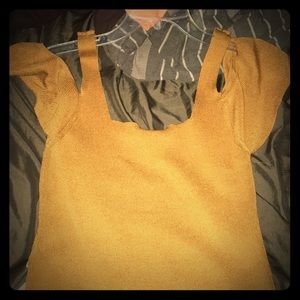 Heavy knit slight of shoulder slouching top TSnord